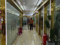 -飞马城原创时装中心(南油第二工业区店)