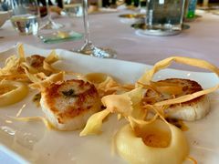 煎深海扇贝配欧洲白萝卜泥-Jean Georges