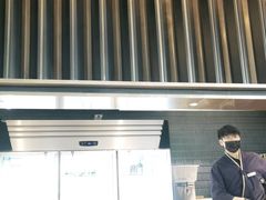 -铭牛烧肉·和牛海鲜自助(高新月牙湖店)