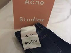 -Acne Studios(芮欧百货店)
