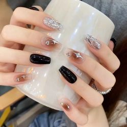 -悦指间美甲美睫