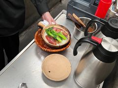 -肥仔文澳门猪骨煲(南京西路店)
