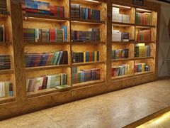 大堂-新华里咖啡书吧(新华书店小寨店)