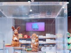 -Laderach 莱德拉(上海环贸iapm店)