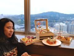 -广州中心皇冠假日酒店
