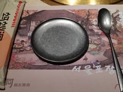 -蚂蚁洞·烤肉大营地(上海静安大悦城店)