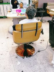 -PE SALON 