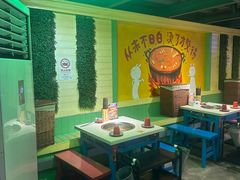 -钢管厂五区小郡肝串串香火锅(梅川路店)