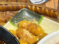 -爆炸头阿姨小四川正宗川味小吃(无任何分店)