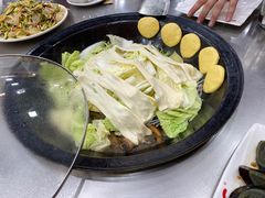 -屯老二农家铁锅炖·行业领军者(梅江店)