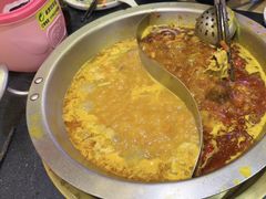 -沸炉重庆老火锅(军事博物馆店)