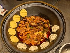 -缘福乡村铁锅炖民宿(八达岭店)