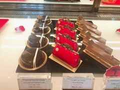 红宝石手包-Salon de The de Joel Robuchon(外滩18号店)