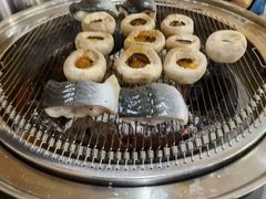 -围炉肉舍•炭烤活鳗•丹东海鲜烤肉(步行街店)