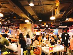 大堂-鲜入围煮花胶鸡海鲜火锅