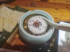 -野山舂·贵州现舂酸汤火锅(鸿通城店)