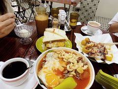 窝蛋牛肉番茄通粉-噏耷茶档
