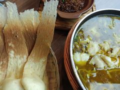 -有红鸡毛店·川菜(建设路店)