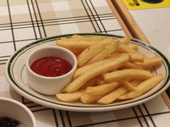 -菲滋意式餐厅(富阳东方茂店)