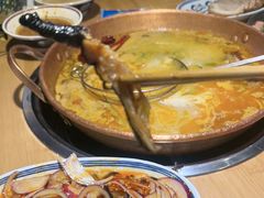 -洱火云南酸菜牛肉火锅(石景山当代商城店)