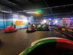 -极限PLAY运动娱乐新世界·团建派对潮玩休闲馆·室内蹦极高空游乐园