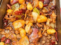 -老东镇啤酒屋海鲜加工·蒸汽海鲜·海鲜烧烤(台东店)