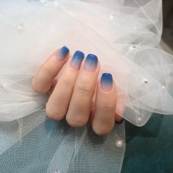 -纤指百魅美甲美睫