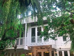 -Fern Forest Cafe