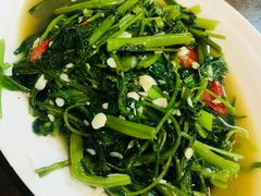 -Dang restaurant (patong phuket)