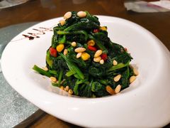 果仁菠菜-北李妈妈菜·虾爬子大锅贴(贵和店)