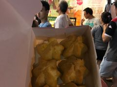 -天品味 一口吃榴莲泡芙