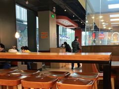 大堂-The Habit Burger Grill 哈比特汉堡(复兴soho店)