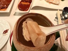 花胶椰子鸡-天龙轩(香港丽思卡尔顿酒店)