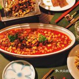 葱爆滩羊肉好吃停不下来！还有传统秘制土猪肘子卷饼