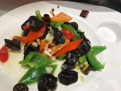 -赶海部落海鲜城(海阳路店)