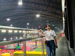 -嘿哟动霸CHUA·新潮玩运动娱乐中心·蹦床滑冰团建乐园