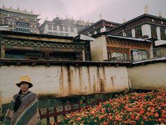 -噶丹松赞林寺