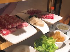 -海底捞火锅鲜切牛肉主题店(长寿路店)
