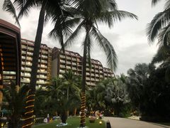 -三亚湾海居铂尔曼度假酒店