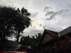 -拾光音乐餐酒吧(告庄星光夜市店)