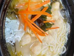 鱼滑米线-灵芝妹子海鲜米线(香炉礁山姆店)