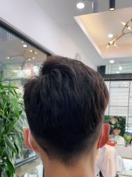 -艾米莉 烫染沙龙