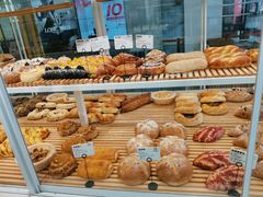 -焙丽拾光(麦凯乐直营店)