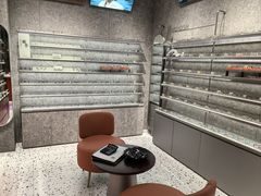 -MUJOSH木九十眼镜(月星环球港B1店)