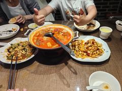 -东口码头·烧鸽子·鱼头泡饼·地方菜(金鹰悦城店)