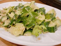 拍黄瓜-老东镇啤酒屋海鲜加工·蒸汽海鲜·海鲜烧烤(台东店)