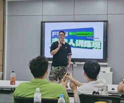 -浙江1+1主持人工作室