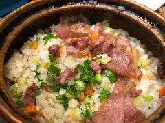 -香巴拉云南餐厅(华莱坞店)