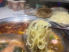 -老房老舍重庆火锅(假日城市店)