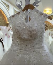 -厦门苏迪尔婚纱礼服批发零售/男装定制